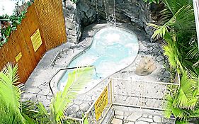 Wildwood Inn